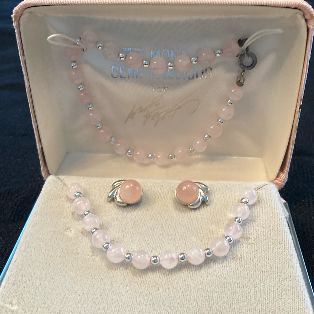Mona So Semi Precious Necklace Bracelet Earrings 9$